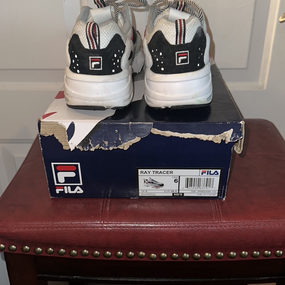 Fila - Picture 3 of 5